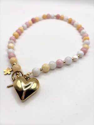 Ręcznie wykonany naszyjnik z morganitu w pastelowych odcieniach