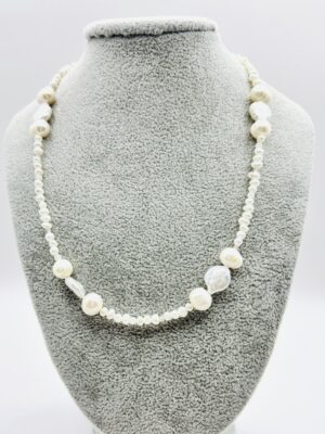 Ręcznie wykonany naszyjnik z naturalnych pereł słodkowodnych
