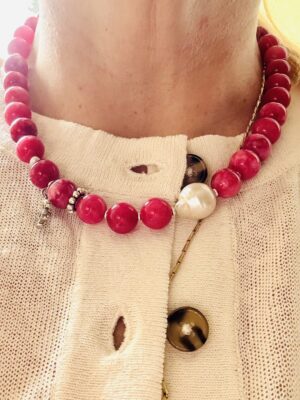 Naszyjnik z naturalnego rodonitu / rodochrozytu z perłą