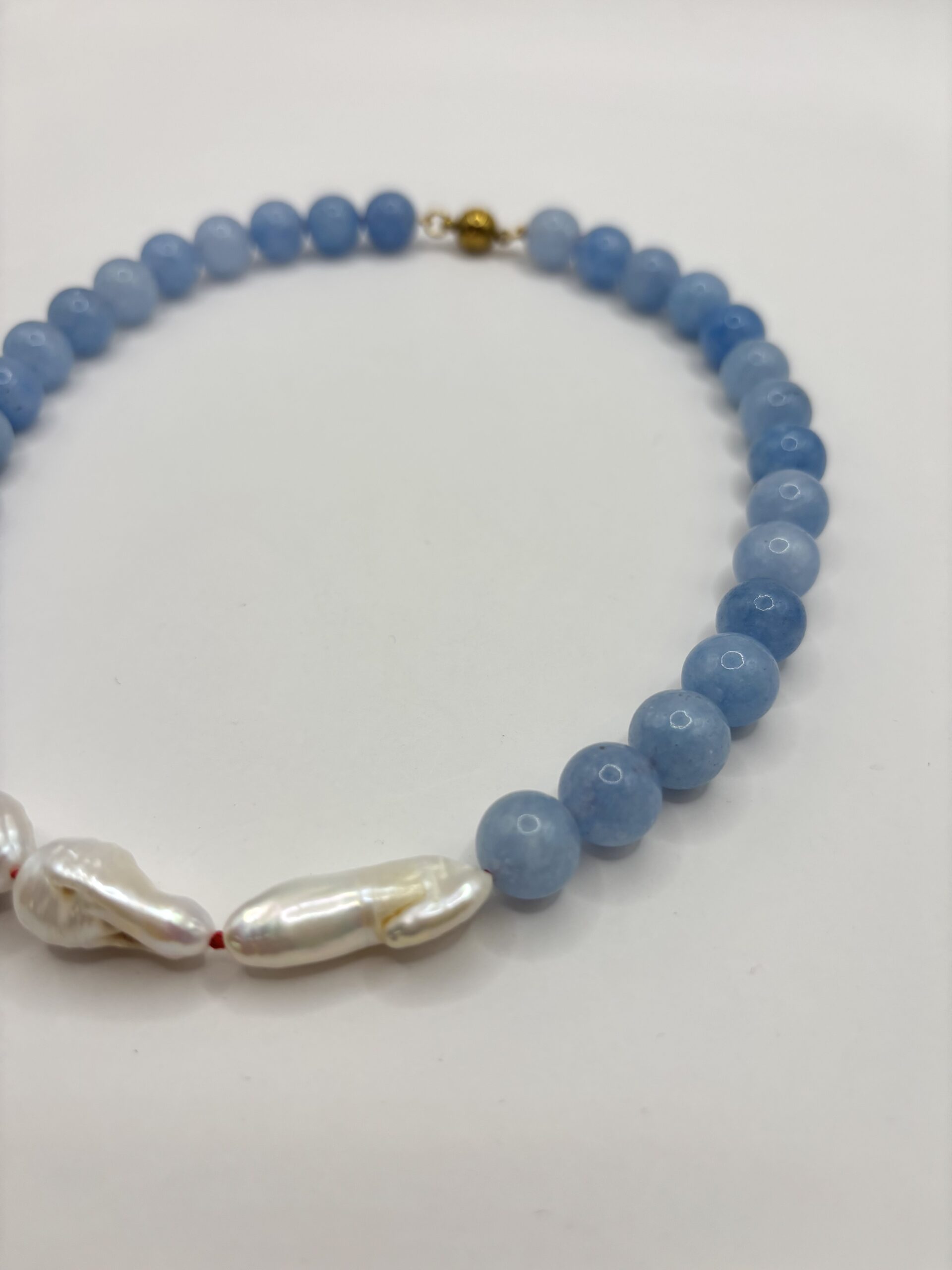 Naszyjnik z Błękitnego Chalcedonu i Naturalnych Pereł Barokowych - 41 cm - obrazek 5